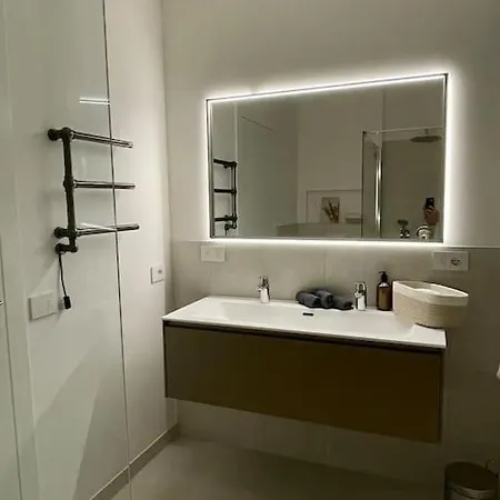 Appartement Casa Caterina Moderne Mit Berg Und Seesicht