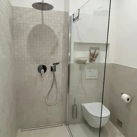Casa Caterina Moderne Mit Berg Und Seesicht Appartement *