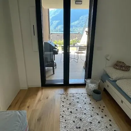 Casa Caterina Moderne Mit Berg Und Seesicht Gera Lario